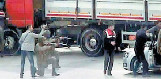 Tırların arkasında ne vardı?